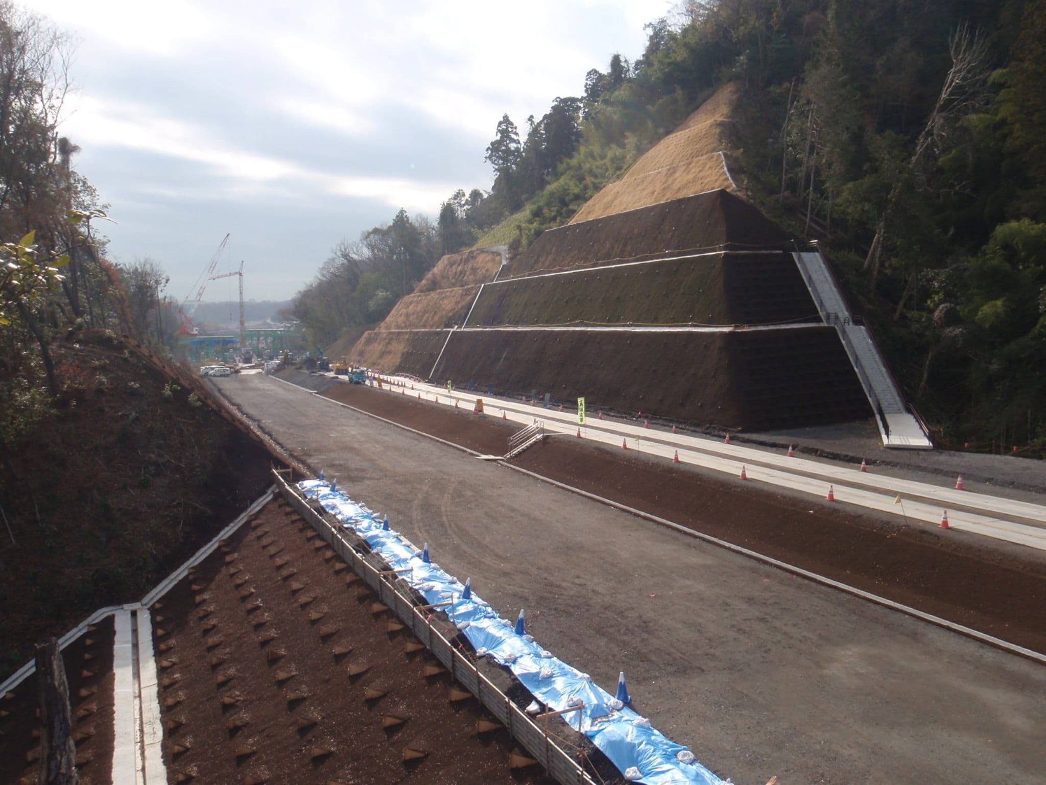 さがみ縦貫葉山島地区改良(その10)工事
