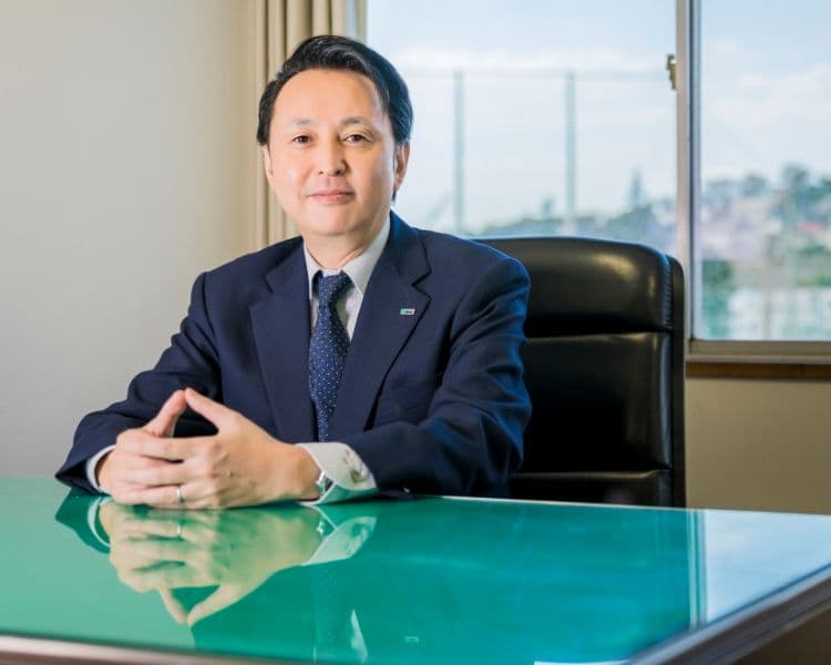 代表取締役社長　馬淵圭雄